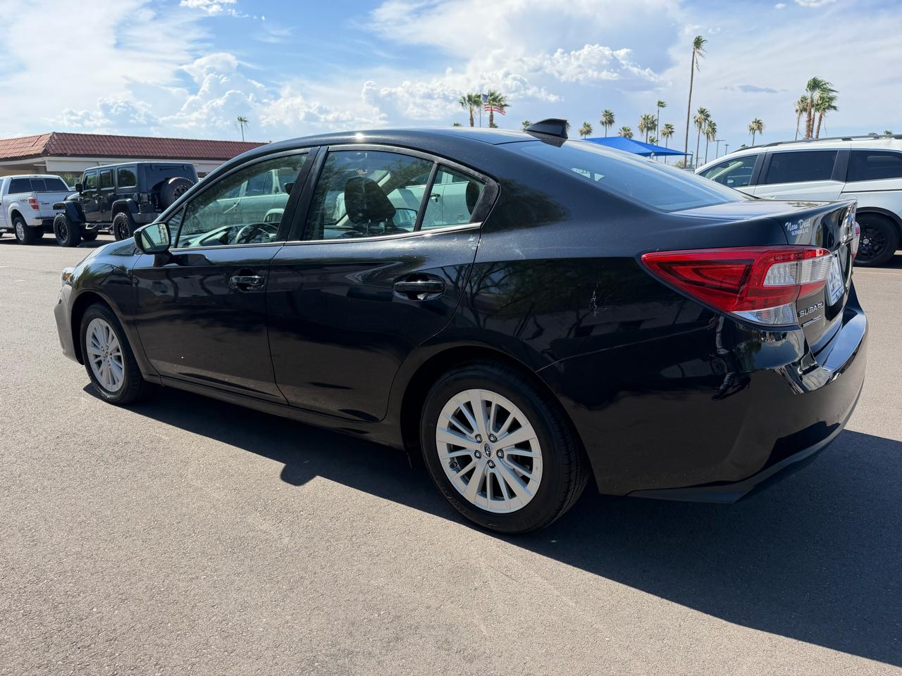 Subaru Impreza 2.0i Premium CVT 4-Door 2017