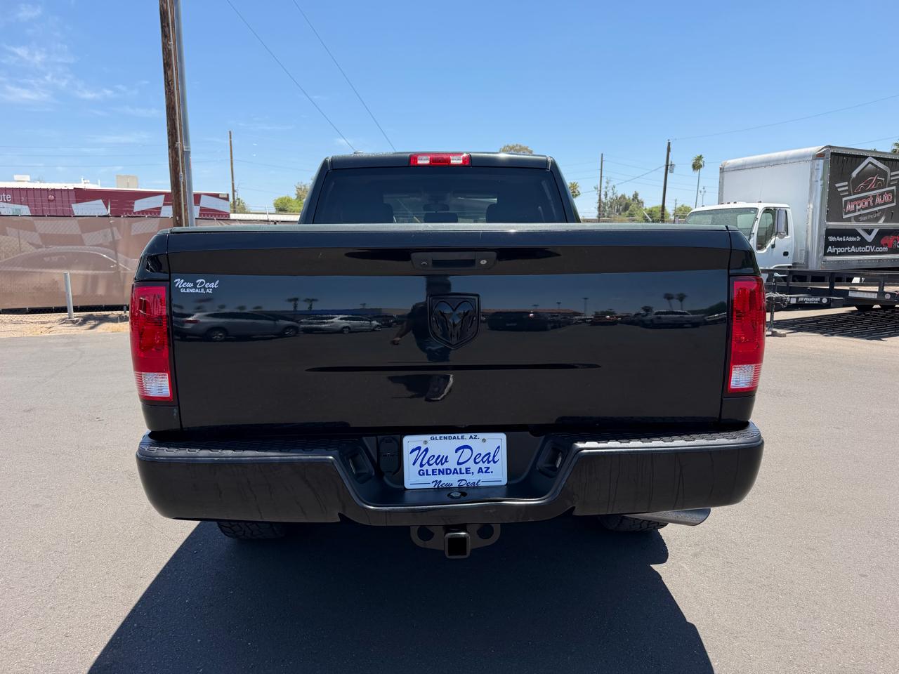 RAM 1500 2WD Crew Cab 140.5" Express 2017