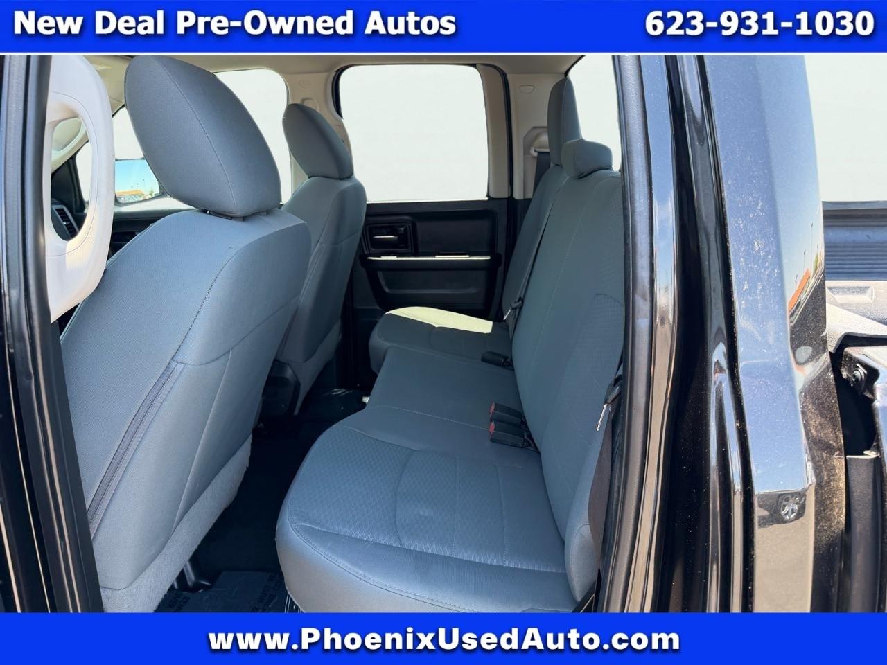 RAM 1500 2WD Crew Cab 140.5" Express 2017