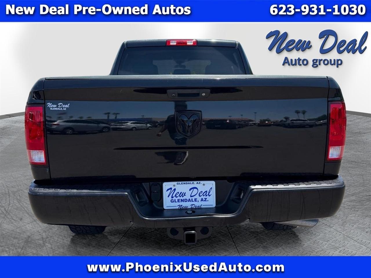 RAM 1500 2WD Crew Cab 140.5" Express 2017