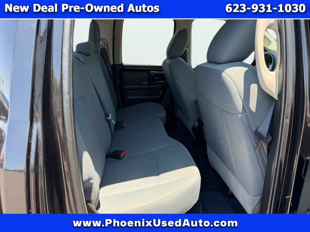 RAM 1500 2WD Crew Cab 140.5" Express 2017