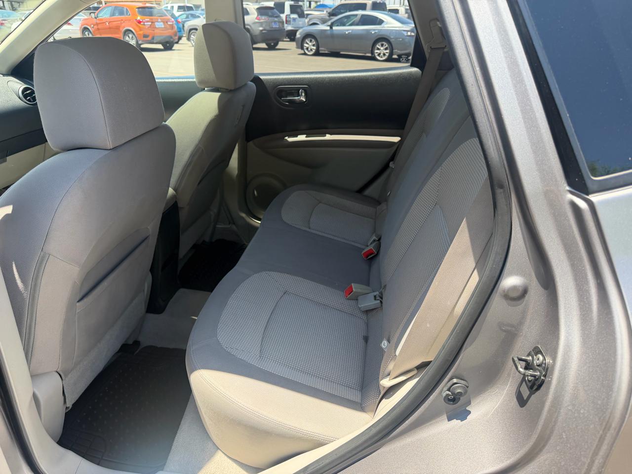 Nissan Rogue S AWD 2013