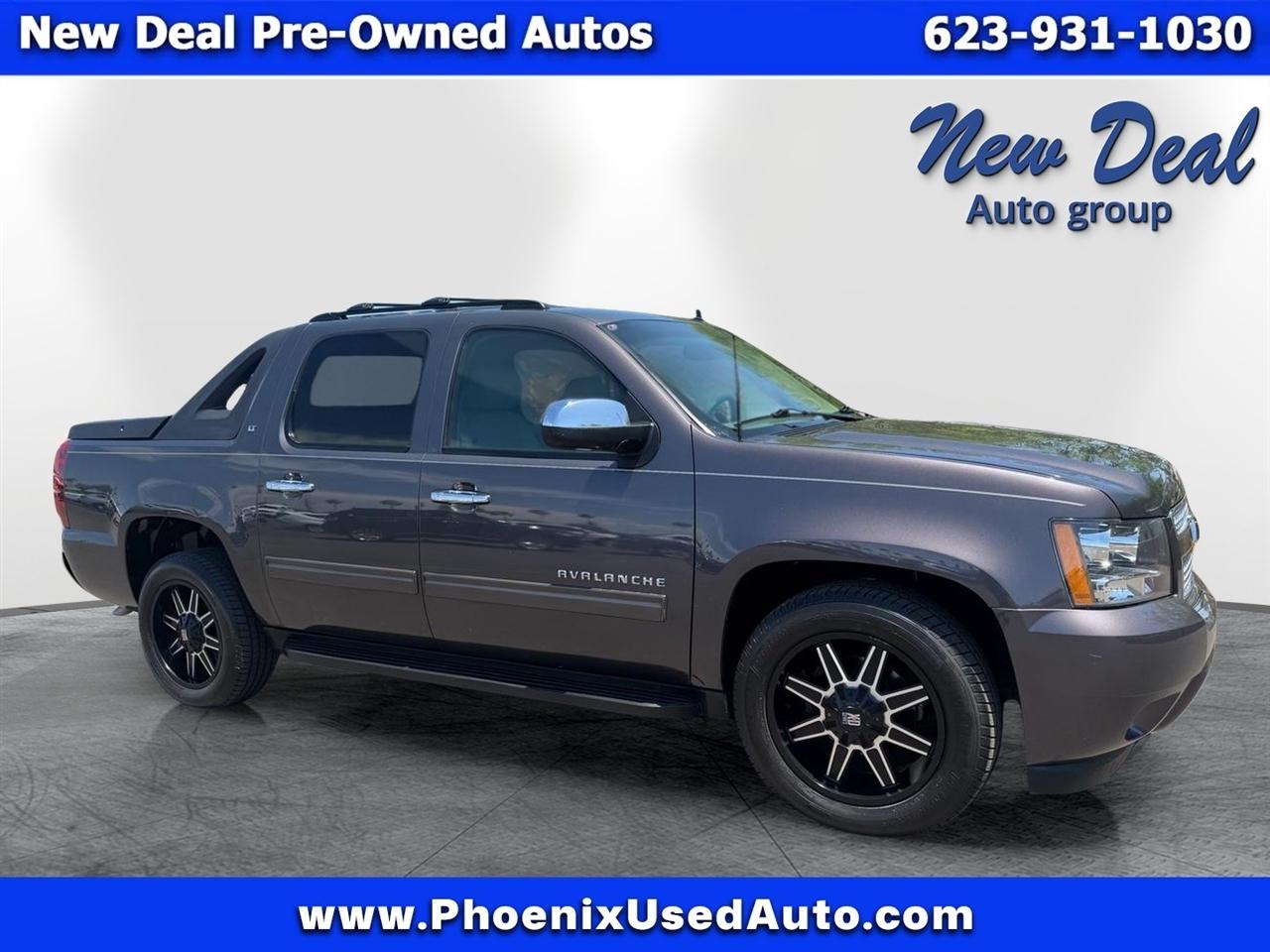 2011 Chevrolet Avalanche LT 2WD