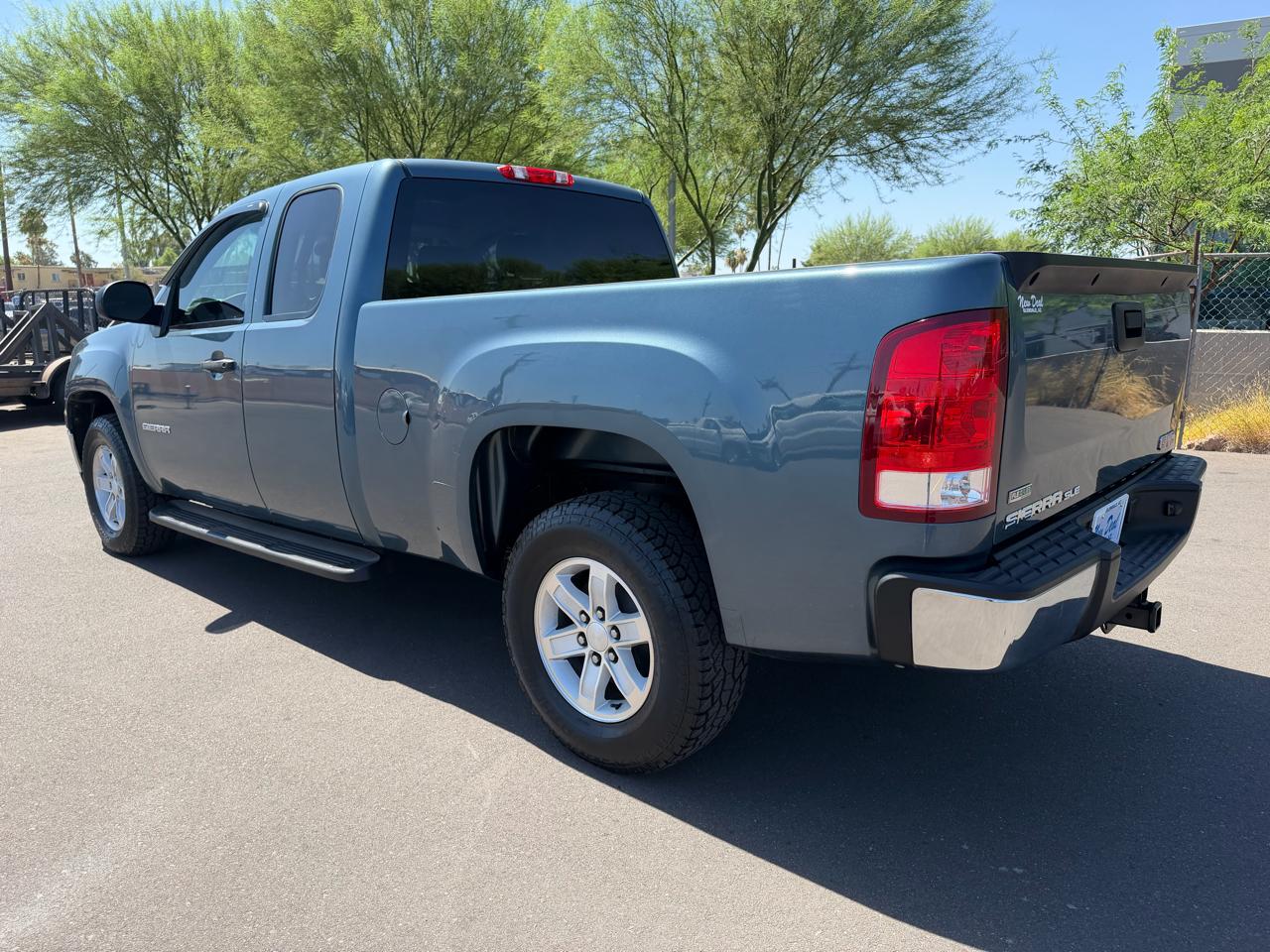 GMC Sierra 1500 2WD Double Cab 147" SLE 2012