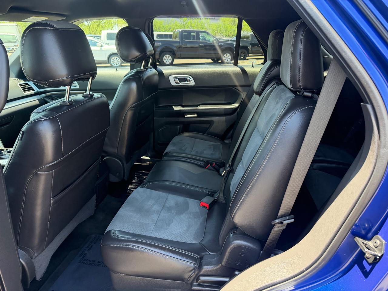 Ford Explorer 4dr 114" WB XLT 2015
