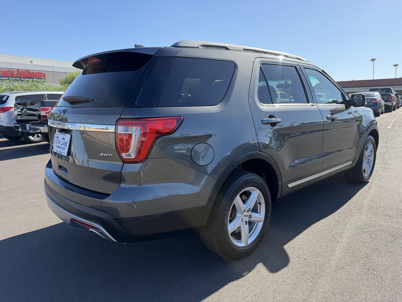 Ford Explorer 4dr XL 4WD 2017