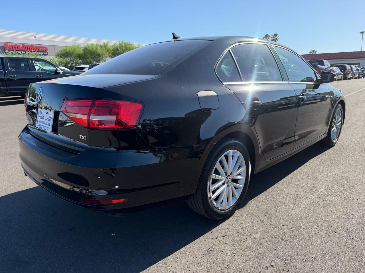 Volkswagen Jetta SE 6A 2015
