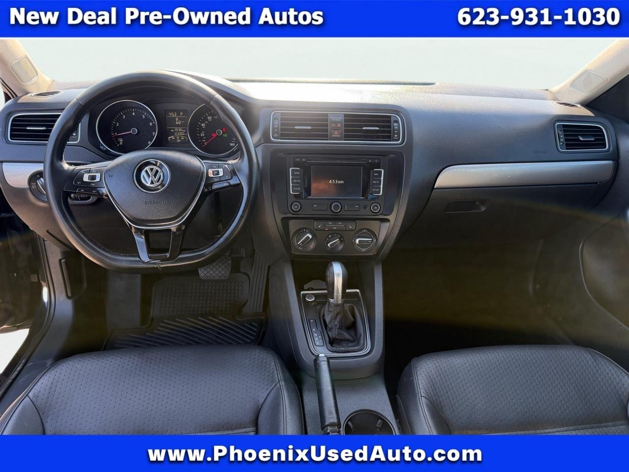 Volkswagen Jetta SE 6A 2015