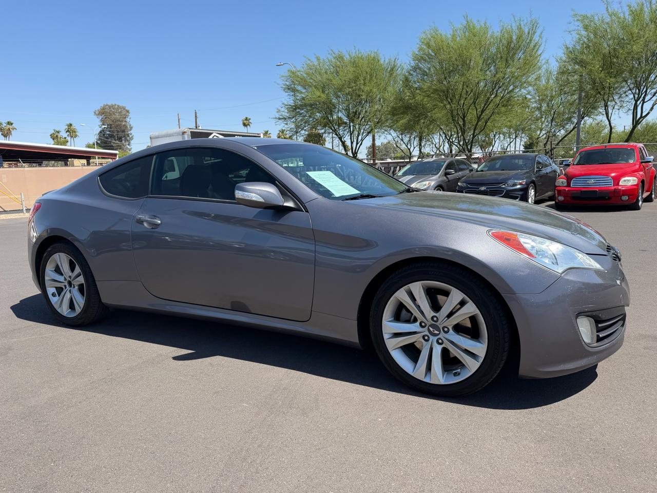 Hyundai Genesis Coupe 3.8 Grand Touring Auto 2011