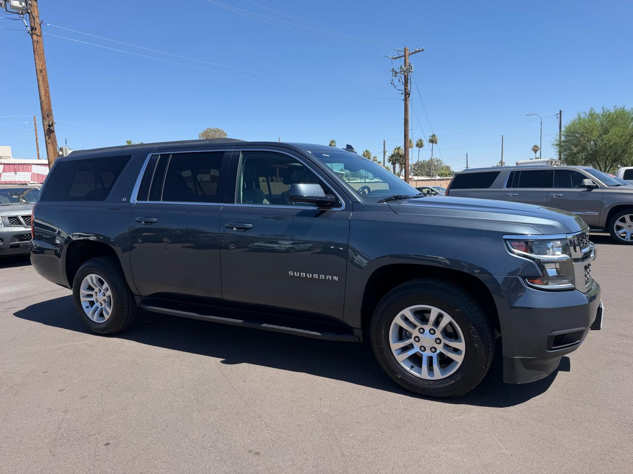 Chevrolet Suburban LT 4WD 2019