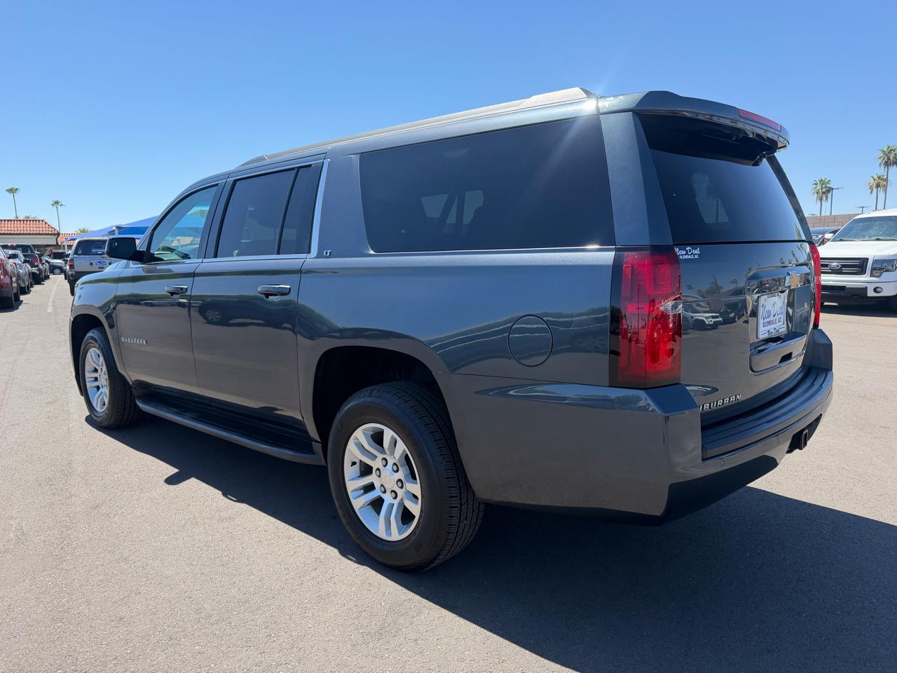 Chevrolet Suburban LT 4WD 2019