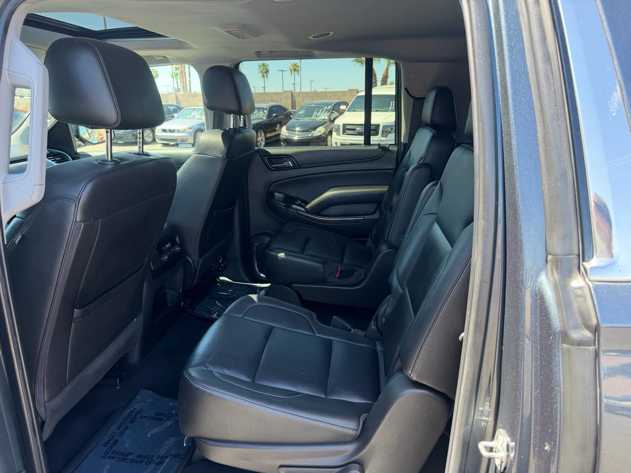 Chevrolet Suburban LT 4WD 2019