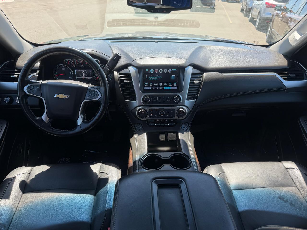 Chevrolet Suburban LT 4WD 2019
