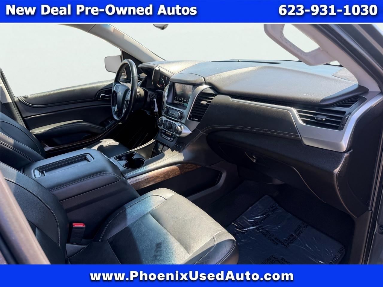 Chevrolet Suburban LT 4WD 2019
