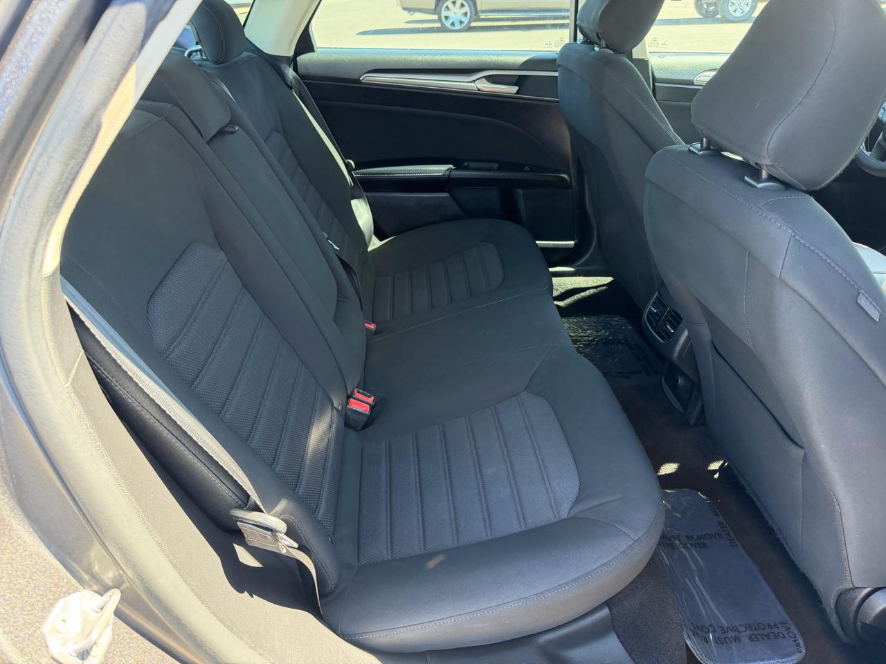 Ford Fusion SE 2020