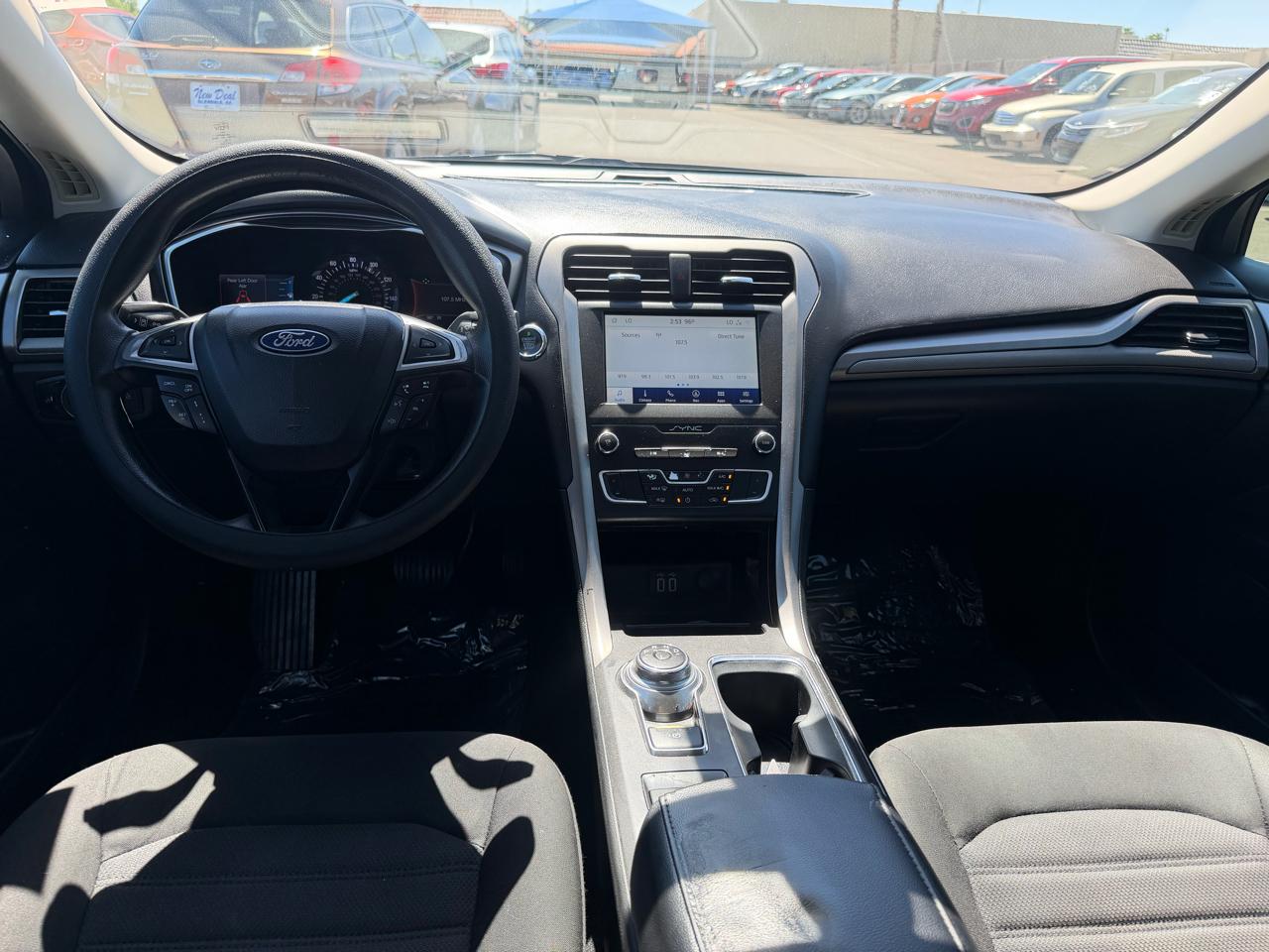 Ford Fusion SE 2020
