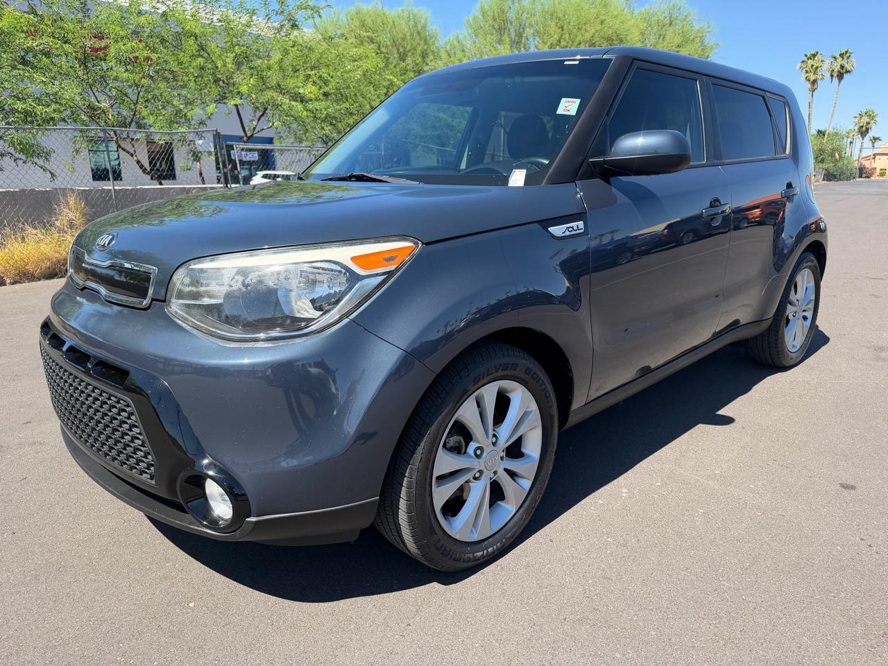 Kia Soul + w/Signature 2.0 Special Edition 2016