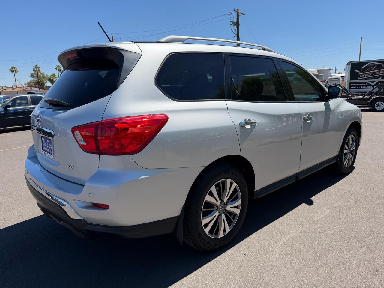 Nissan Pathfinder S 2WD 2018