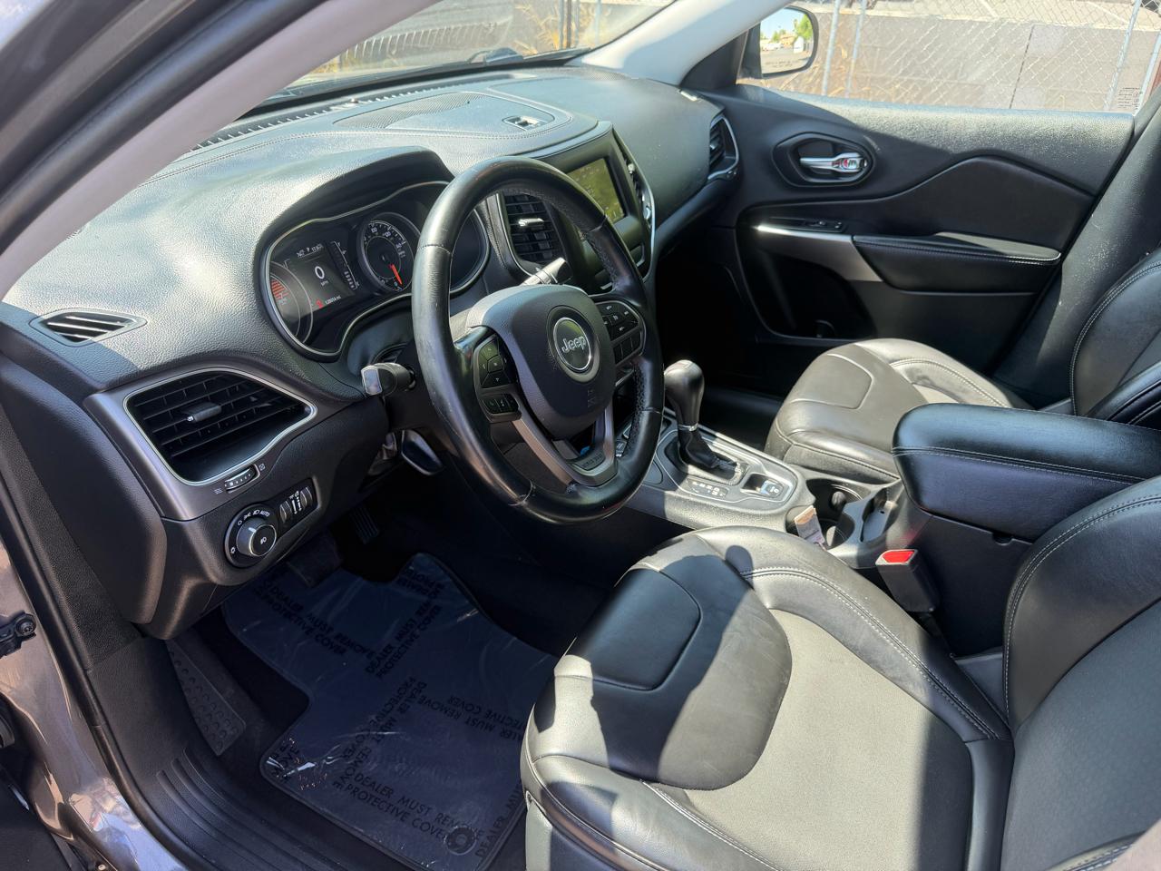 Jeep Cherokee Latitude Plus 4WD 2019