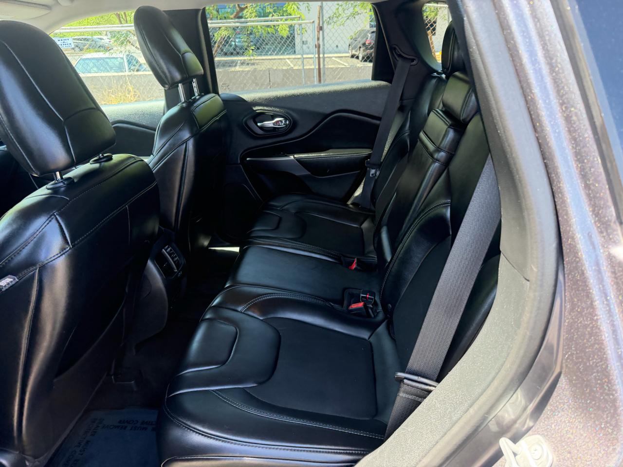 Jeep Cherokee Latitude Plus 4WD 2019