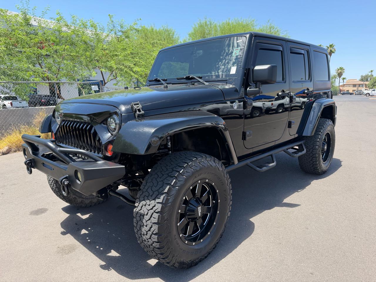 Jeep Wrangler Unlimited Sahara 4WD 2013