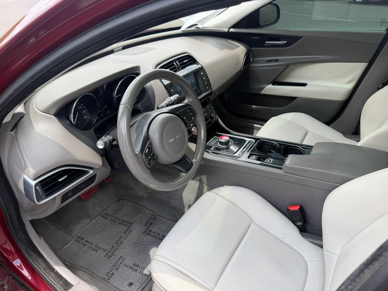 Jaguar XE 20d Premium 2017