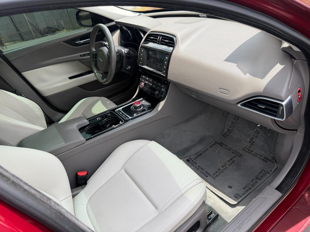 Jaguar XE 20d Premium 2017