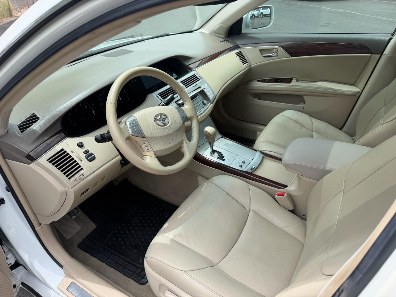 Toyota Avalon Limited 2009