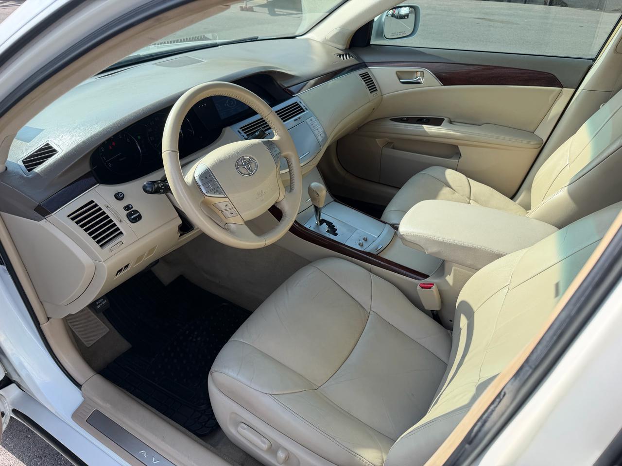 Toyota Avalon Limited 2009