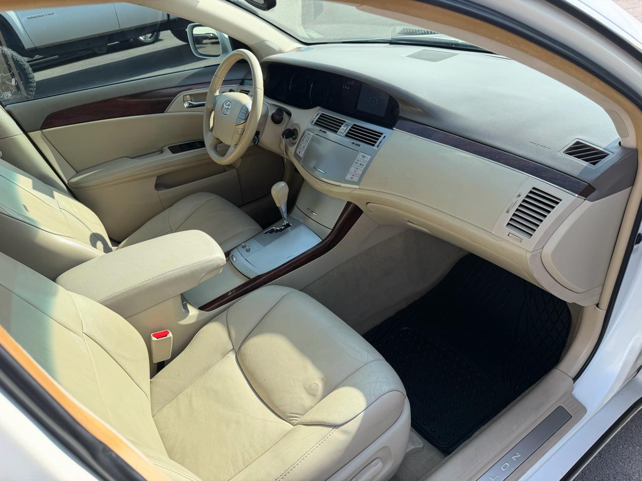 Toyota Avalon Limited 2009