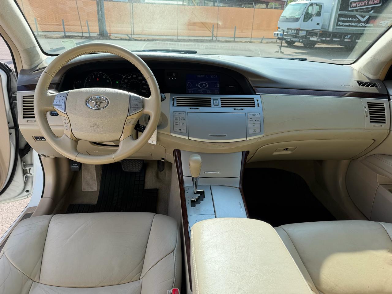 Toyota Avalon Limited 2009