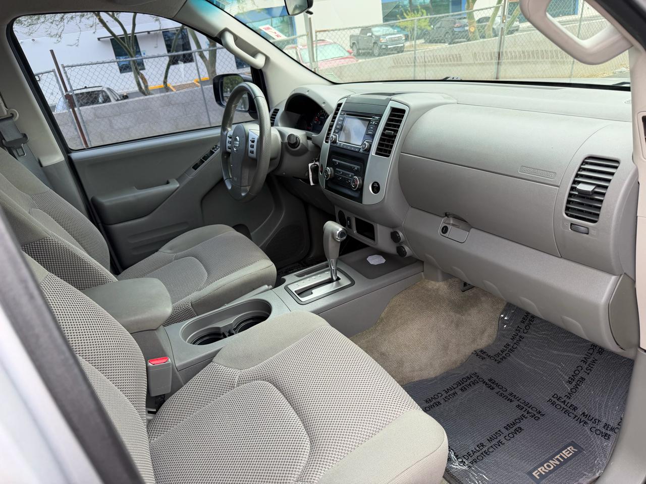 Nissan Frontier S Crew Cab 5AT 2WD 2016