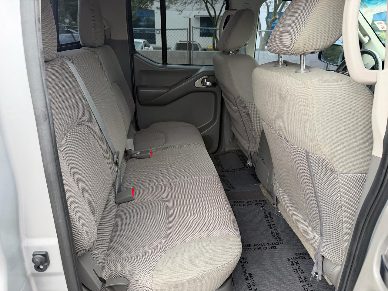 Nissan Frontier S Crew Cab 5AT 2WD 2016
