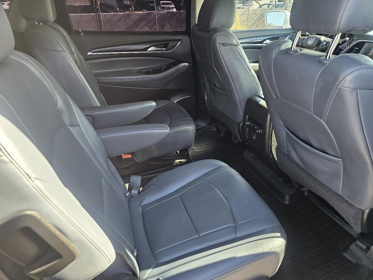 Buick Enclave Essence FWD 2020