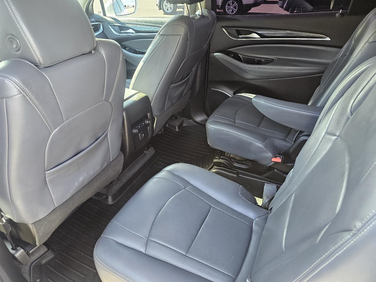 Buick Enclave Essence FWD 2020
