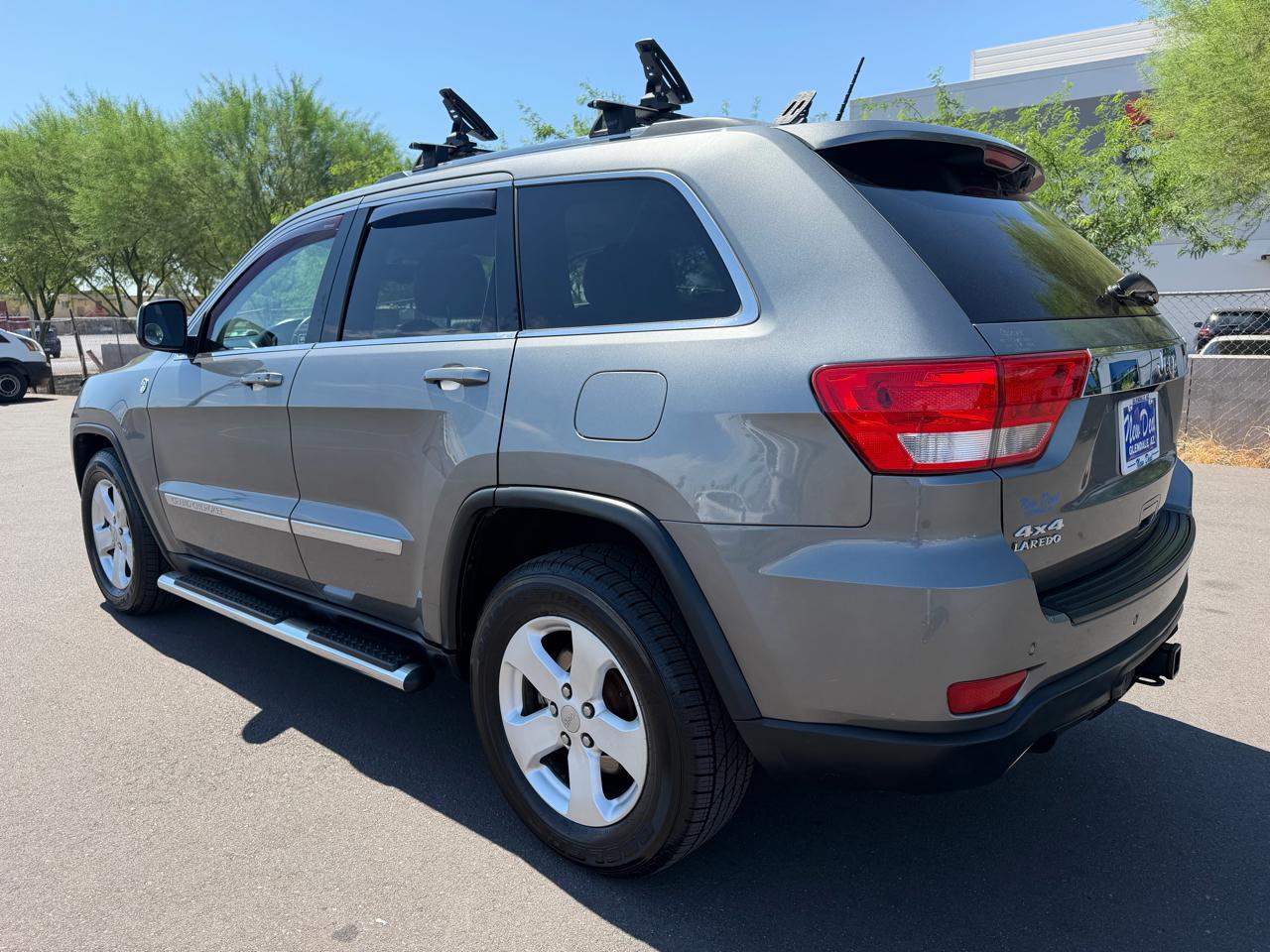 Jeep Grand Cherokee Laredo 4WD 2012