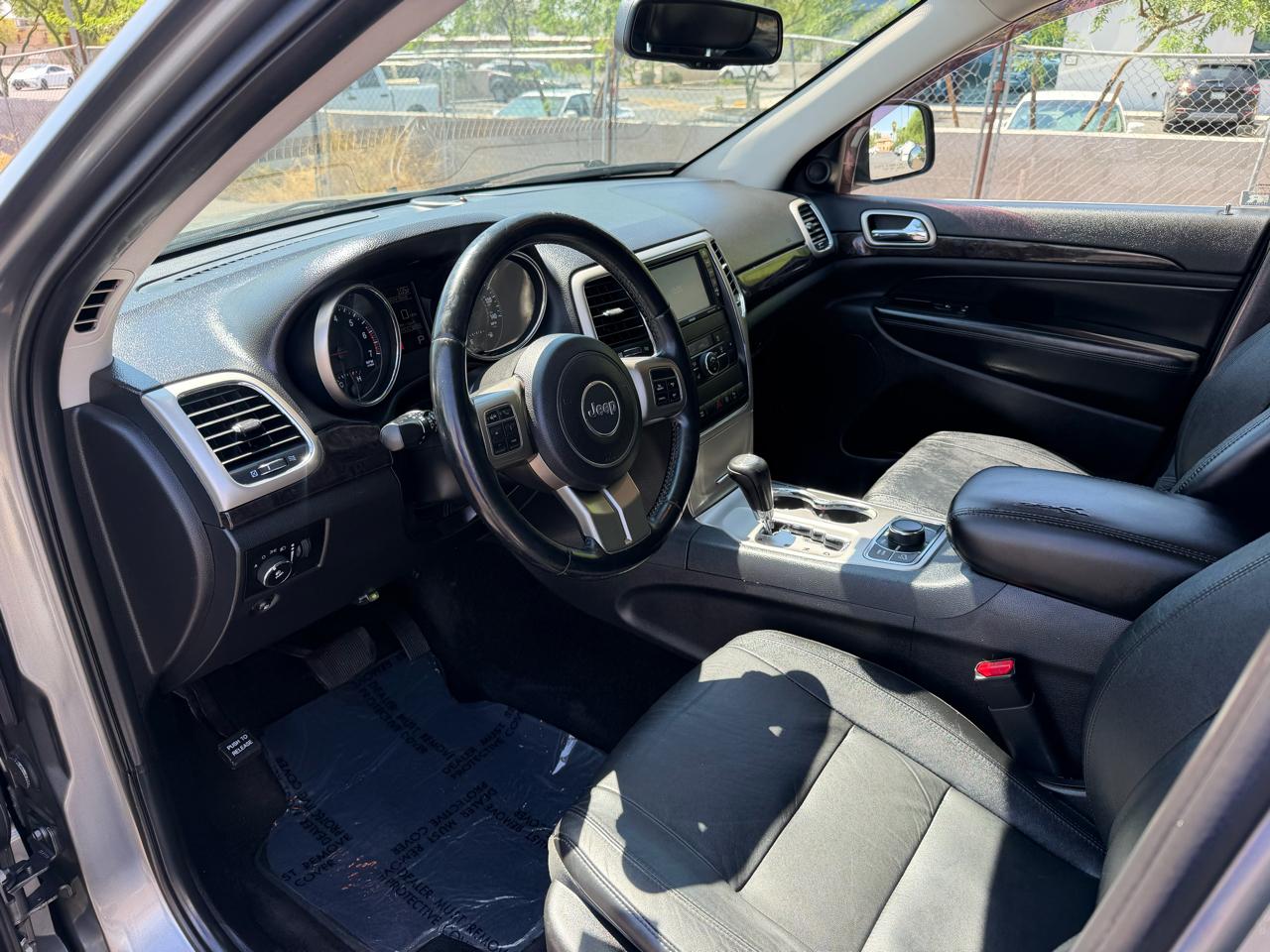 Jeep Grand Cherokee Laredo 4WD 2012
