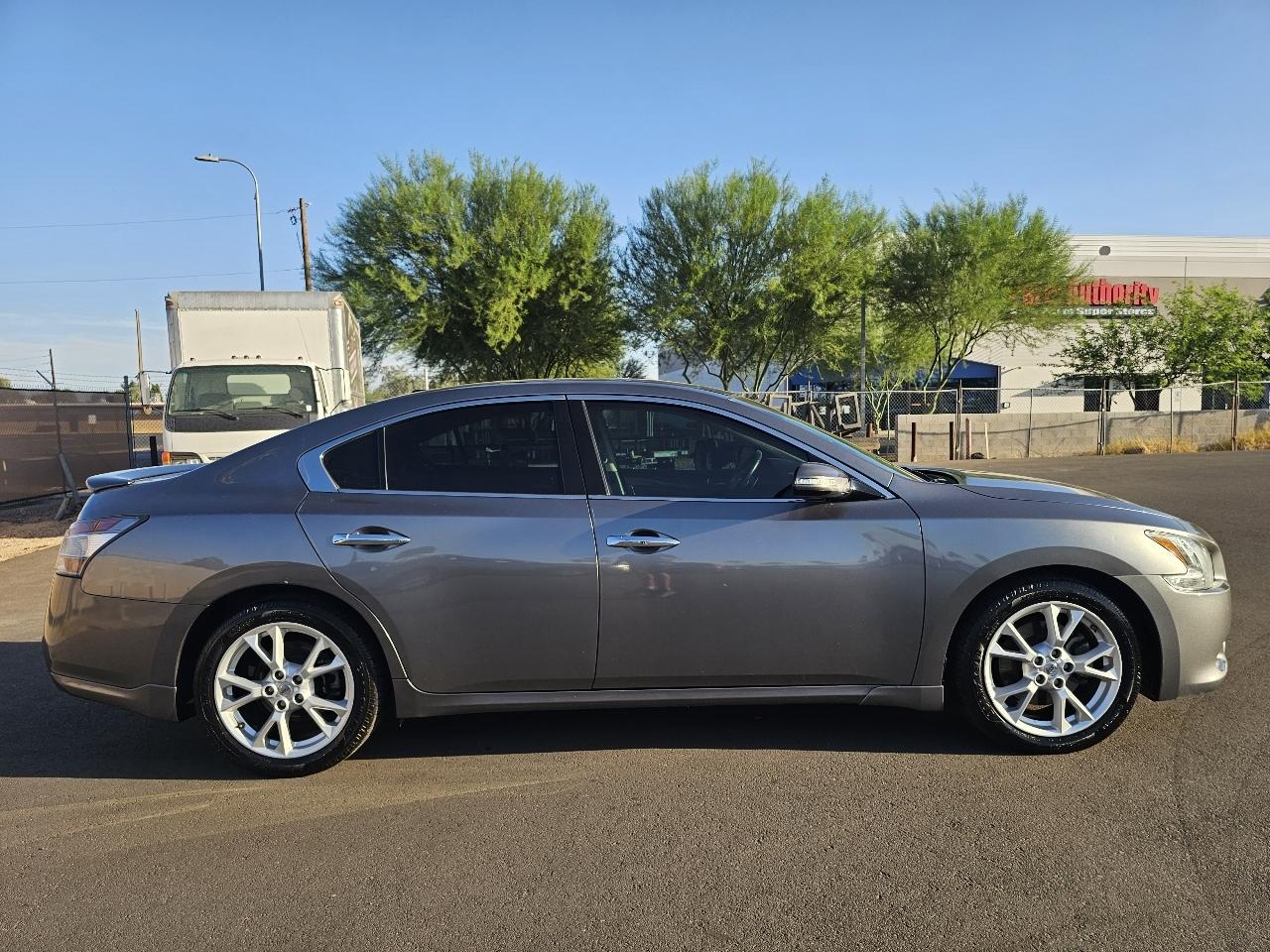 Nissan Maxima SV 2014