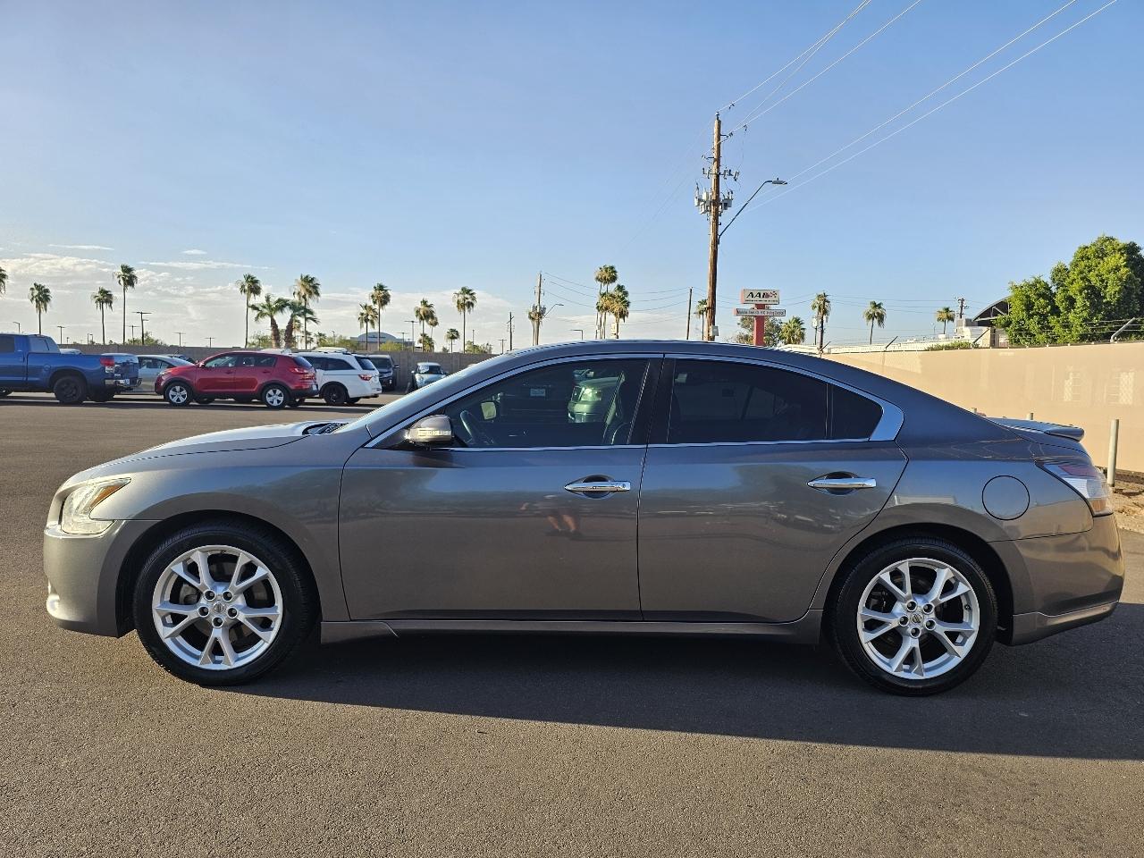 Nissan Maxima SV 2014
