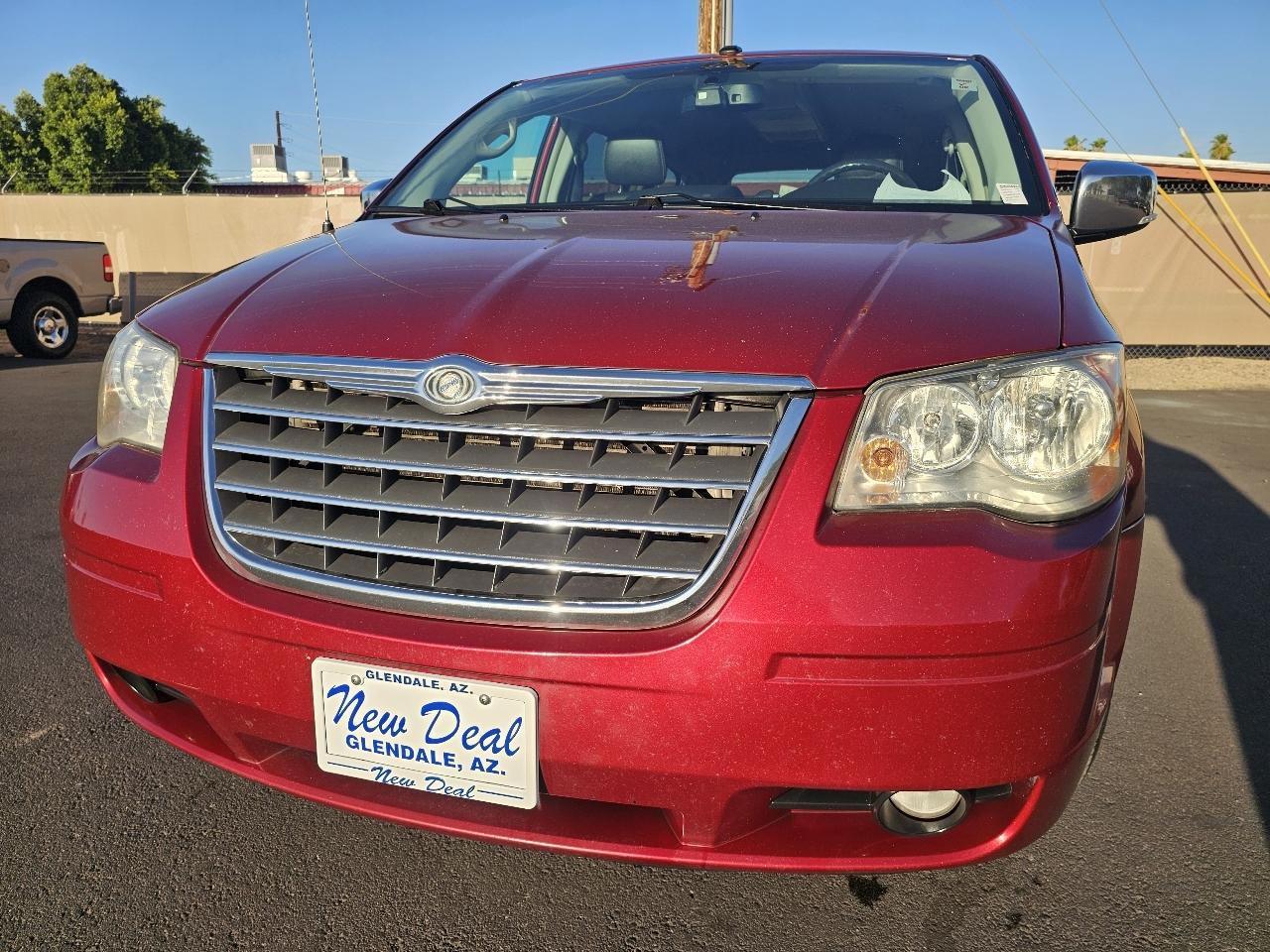Chrysler Town & Country Touring Plus 2010