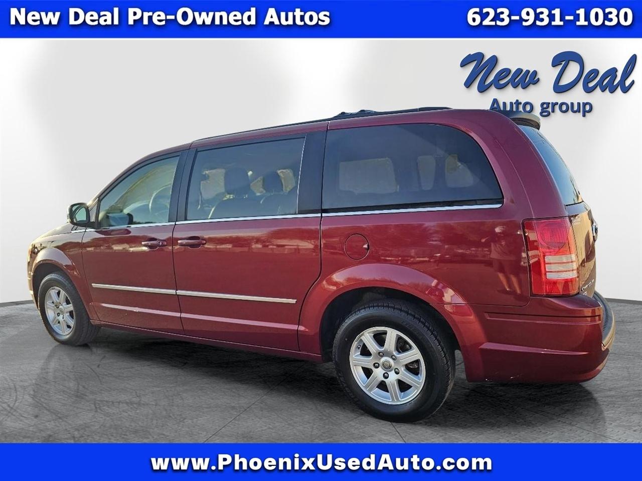 Chrysler Town & Country Touring Plus 2010