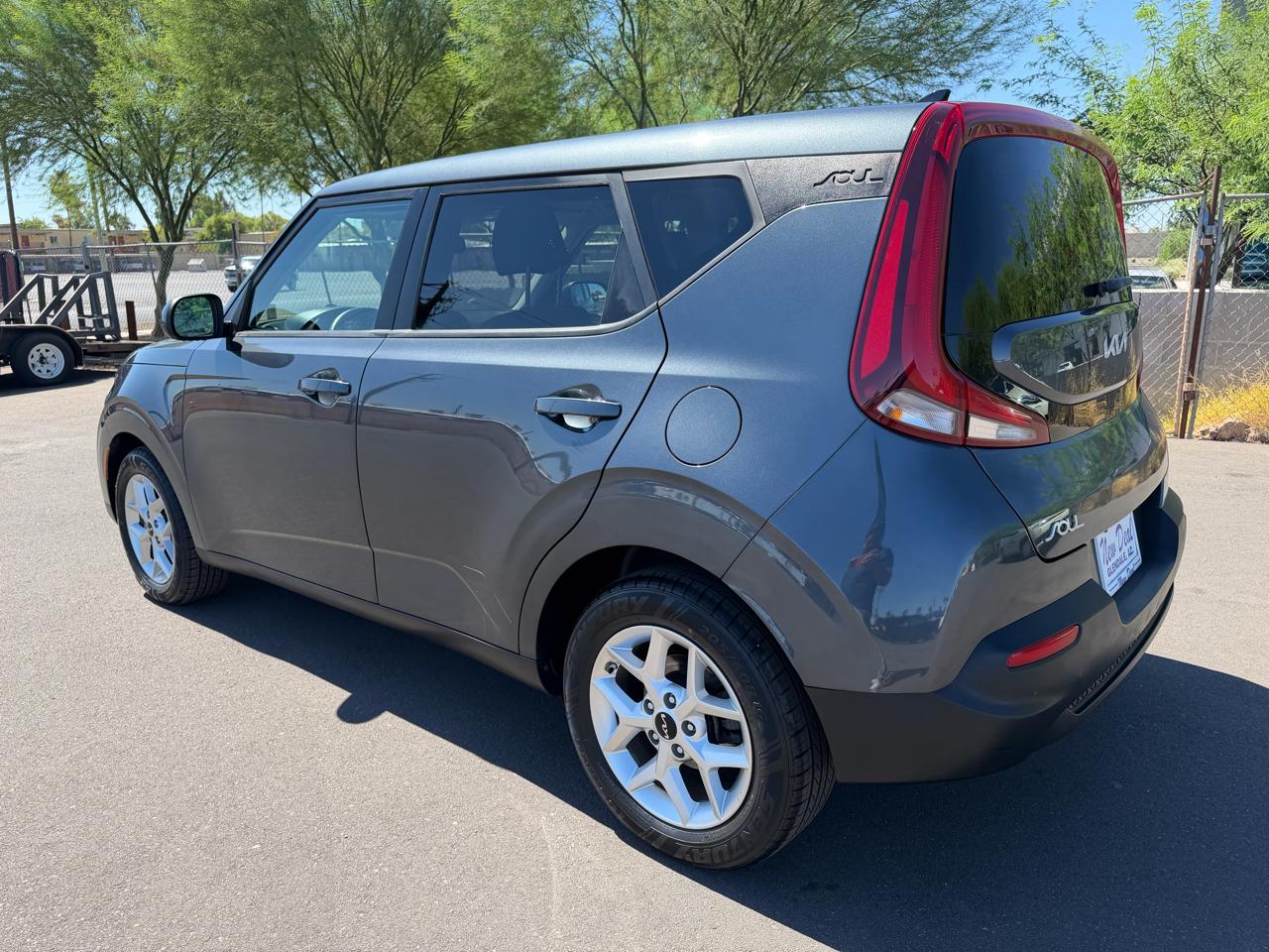 Kia Soul LX CVT 2022