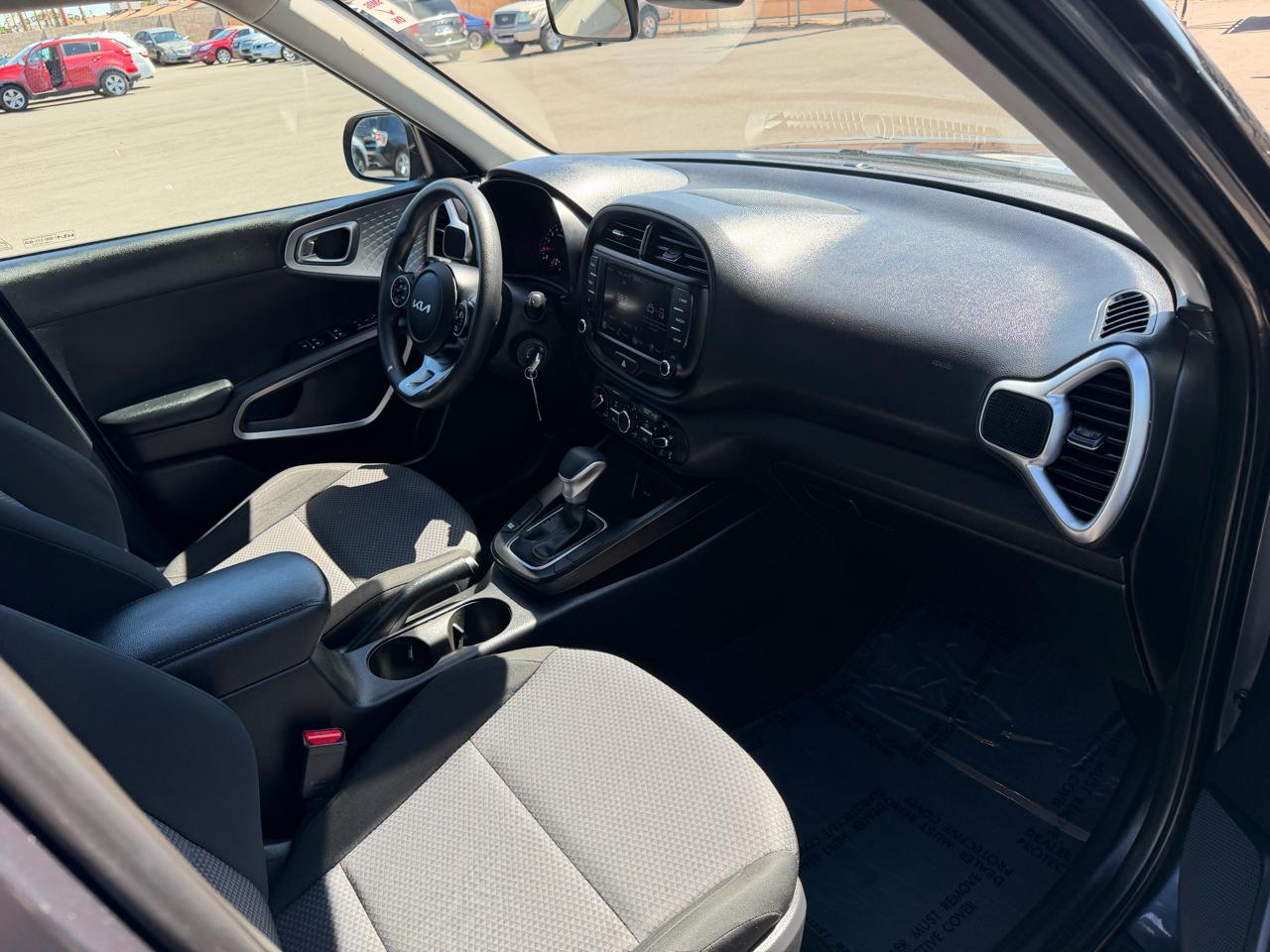 Kia Soul LX CVT 2022