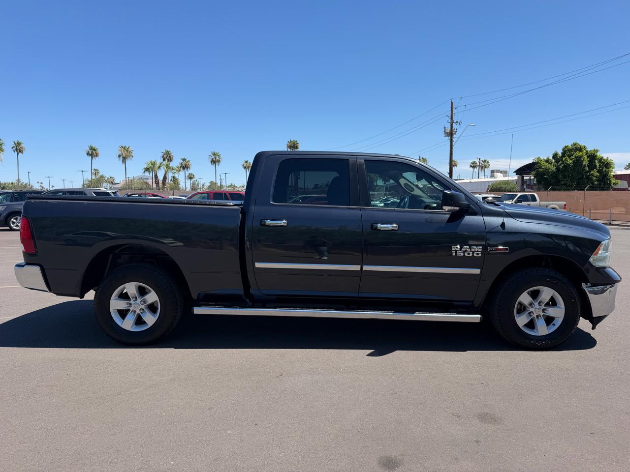 RAM 1500 4WD Crew Cab 149" Lone Star 2015