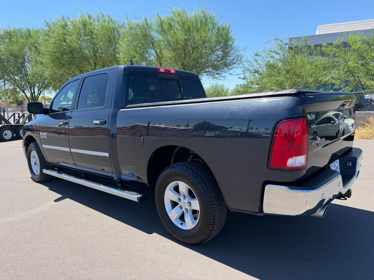 RAM 1500 4WD Crew Cab 149" Lone Star 2015