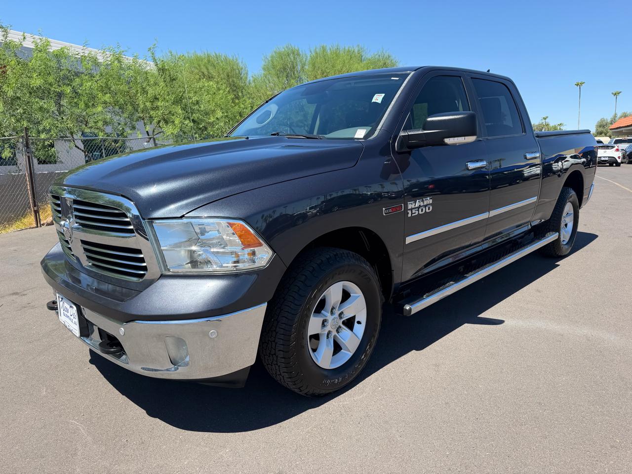 RAM 1500 4WD Crew Cab 149" Lone Star 2015
