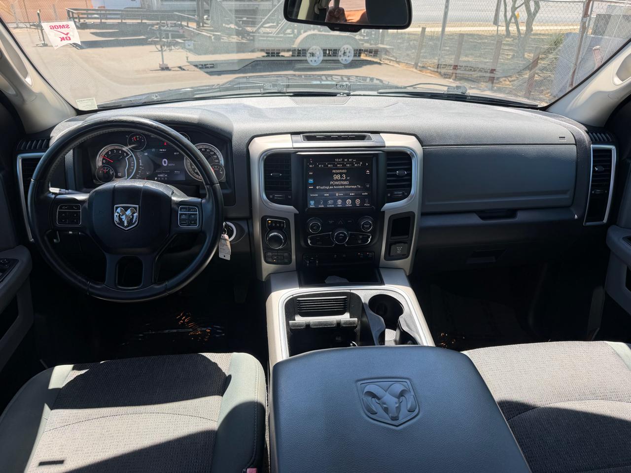 RAM 1500 4WD Crew Cab 149" Lone Star 2015