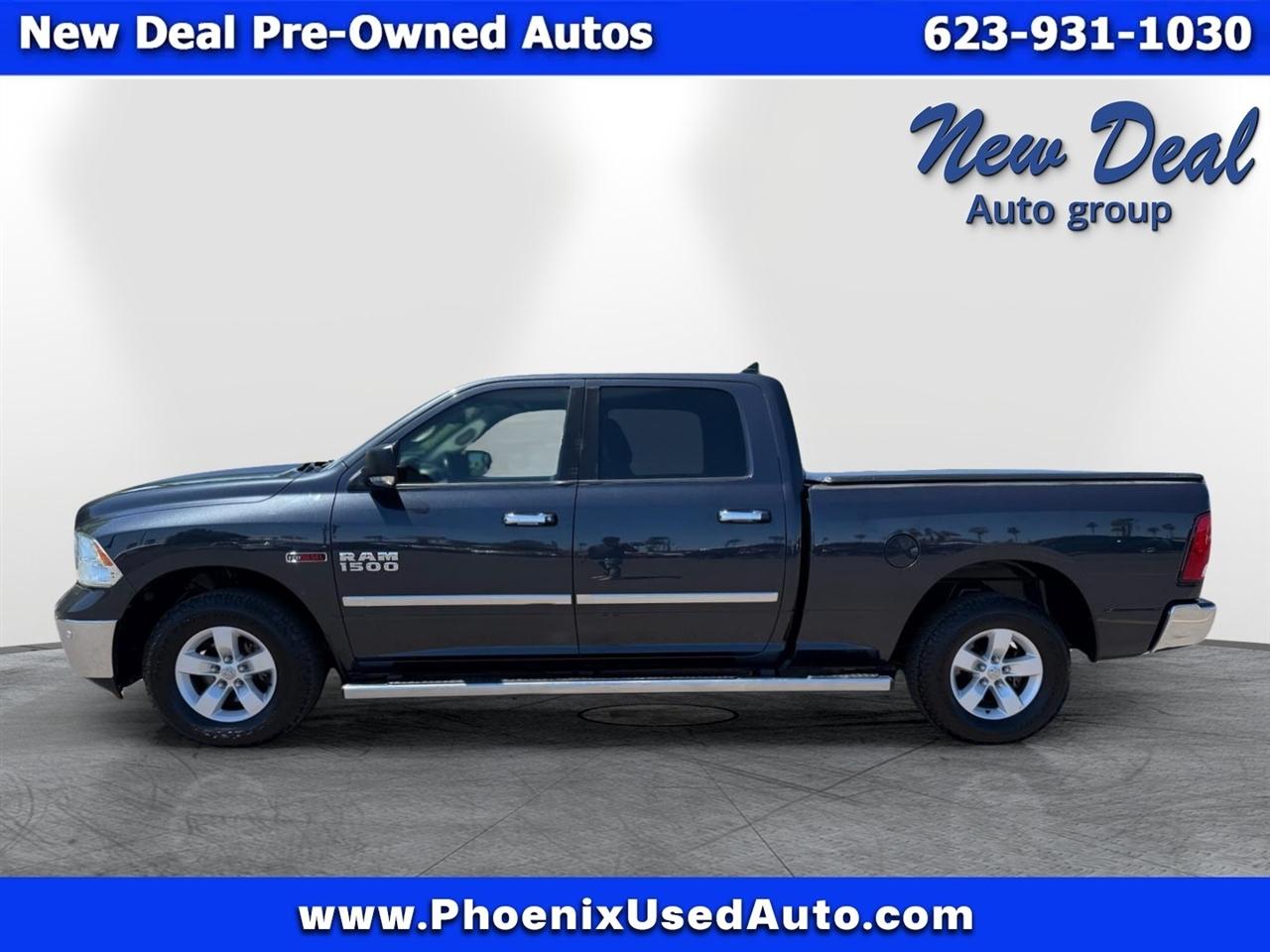 RAM 1500 4WD Crew Cab 149" Lone Star 2015