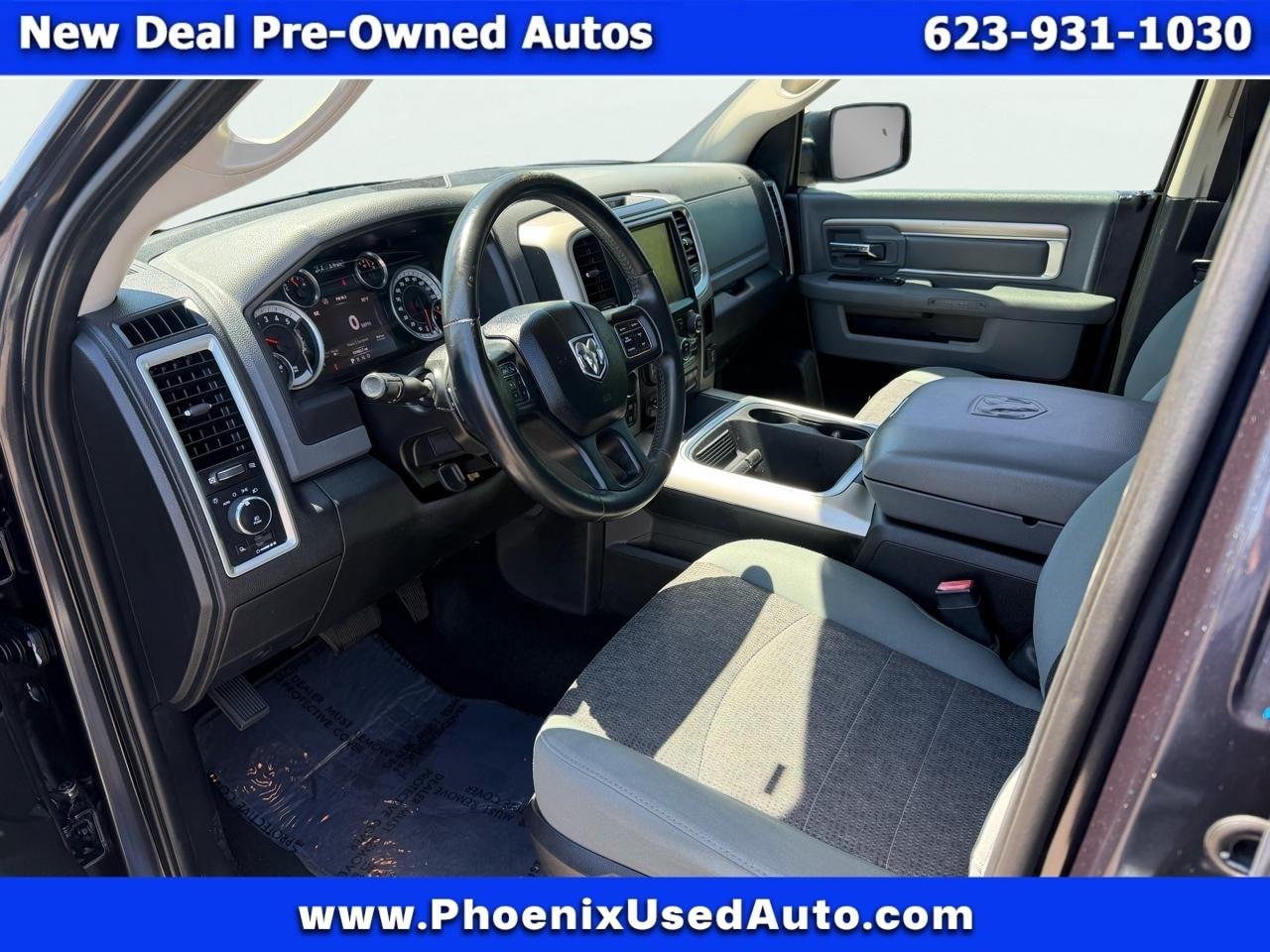 RAM 1500 4WD Crew Cab 149" Lone Star 2015