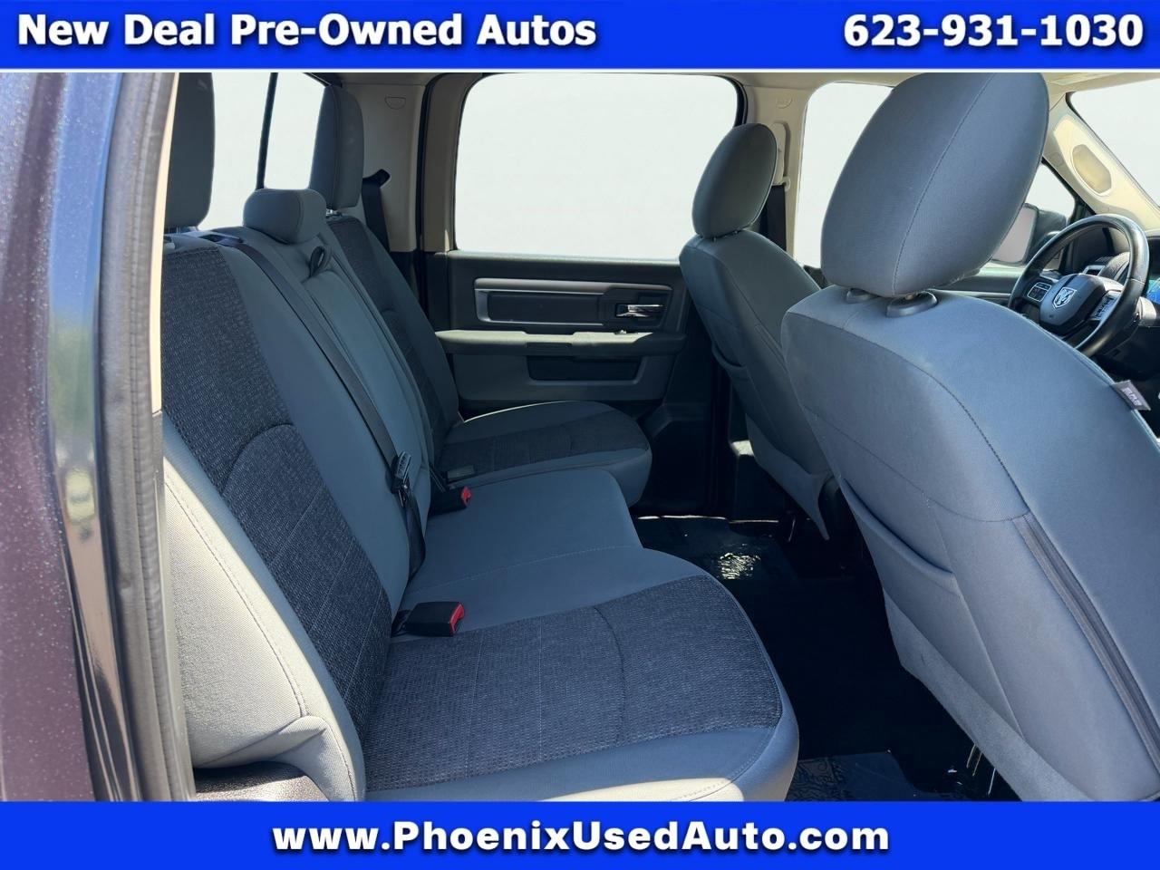 RAM 1500 4WD Crew Cab 149" Lone Star 2015